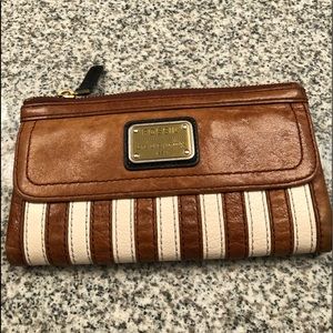fossil wallet